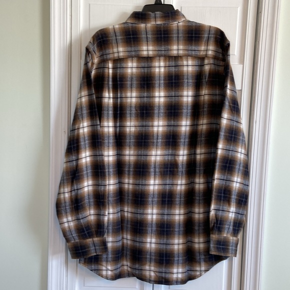 Carhartt Long Sleeve Flannel Shirt Men’s Size Large Button Down Comfy Cozy - Picture 3 of 9